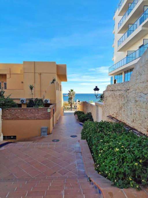 Encantador Duplex Para 6 A 1 Minuto De La Playa Benalmádena Εξωτερικό φωτογραφία