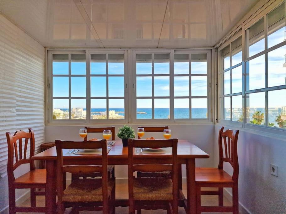 Encantador Duplex Para 6 A 1 Minuto De La Playa Benalmádena Εξωτερικό φωτογραφία